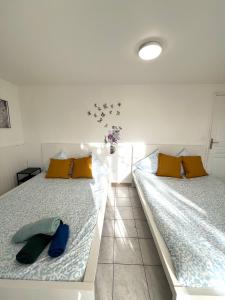 Appartements Charmant logement situe en plein verdure et au centre ville de Rosny Sous Bois : photos des chambres