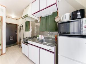 Kosuge Sta 6min walk Ueno Sta 10min Switch