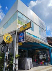 fishtail hostel phuket