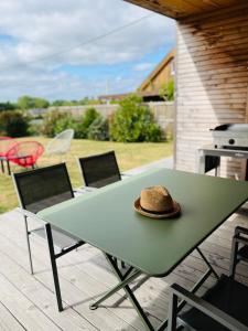 Maisons de vacances LES ROMARINS gite 4 etoiles : photos des chambres