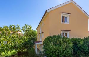 Awesome Apartment In Baska With Kitchen