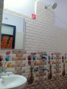 Hotel City Crown Lamahi Dang