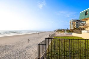 Beachfront Stunning View at NSB close to Flagler