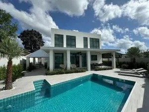 Phuket Villa Sofia - Ban Phak Chit