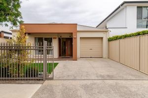 Morden Elegant 4 Bedroom House