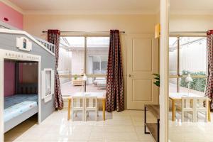 Morden Elegant 4 Bedroom House
