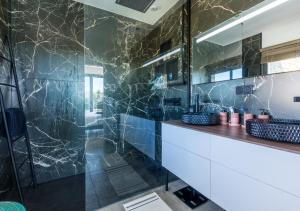 Villas La Californienne - Villa contemporaine design : photos des chambres