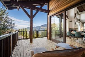 200m ski slopes - Chalet Manora - Courchevel La Tania