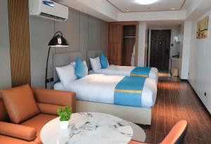 Golden Seagulls Hotel