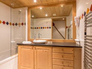 Spacieux apt 8 pers avec piscine au pied des pistes - FR-1-461-15