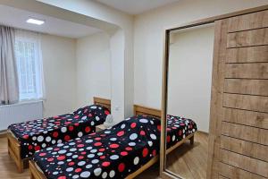 ცენტრში ბინა მშვიდ უბანში