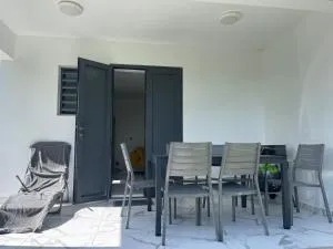 Villa KENCYAPATRICIA - Lamotte