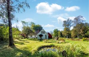 Amazing Home In Örkeljunga With Sauna - 4hvězdičkové hotely ve městě Orkelljunga