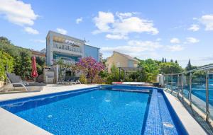 Awesome Home In Kalebova Luka