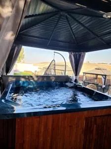 DeadSea Sunny Holidays - Village&Spa - 阿拉德