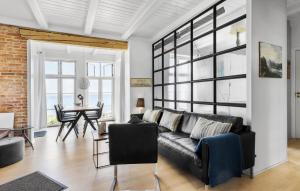 Stunning Home In Allinge With Wifi