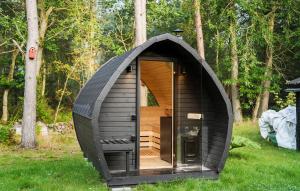 Beautiful Home In Fårvang With Sauna