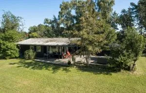 3 Bedroom Lovely Home In Eskebjerg - Føllenslev