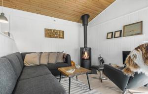 3 Bedroom Lovely Home In Eskebjerg