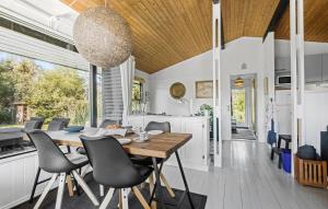 3 Bedroom Lovely Home In Eskebjerg