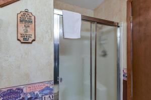 Westcreek Lodge - 2 pools private lake