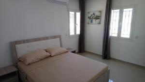 Villa standing avec piscine privée sans vis à vis et WiFi à Djerba