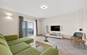 Awesome Home In Kalebova Luka