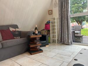 Pebbles Seaside Lodge