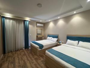 Gabry Grand Egyptian Museum and Pyramids