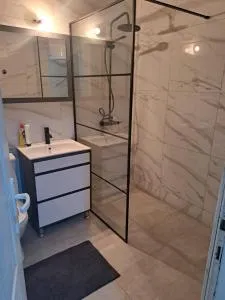 037 apartman - Varvarin