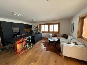 3 bedroom Modern Alpine Escape