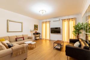 HOUSE SEVILLANA 6 habitaciones