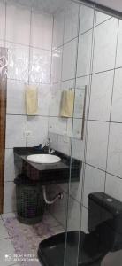 Casa Confortável arejada ar condicionado quente e frio 2 quartos ,2 banheiros ,2 vagas de garagem