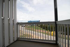 ML238 Breathtaking Mountain Views Near Village WiFi Parking