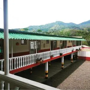 Hotel el CRISTAL Muzo - Coper