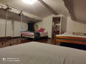 Villas Villa avec piscine, Spa, terrain de petanque, baby foot, ping pong : photos des chambres