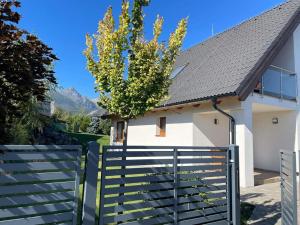 VILA LESNA House with a garden 2 minutes from the center of the Tatras