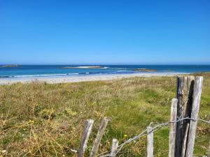 Maisons de vacances Maison Bord de Plage avec Piscine, Sauna, Bains a Remous, Volley : photos des chambres