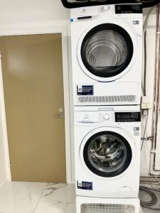 5-bedrooms House for Workers & Familys Near SKF