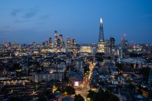 Stunning London city view large 1 bed apt