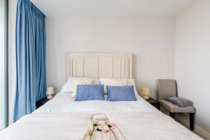 Stunning London city view large 1 bed apt