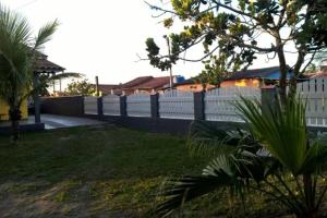 Casa Frente Para o Mar - Praia da Juréia - Iguape