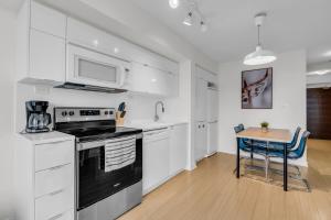 City Downtown Suites