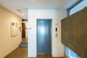 黒門市場徒歩5分 通天閣 難波エリア徒歩圏内 トイレと浴室付き まるまる貸切 エレベーター 204