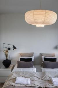 Arctic Haven City Suite