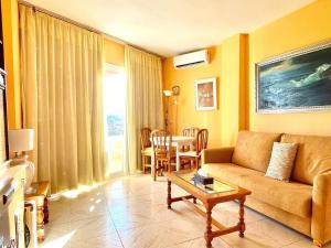 Apartment in Malaga with Sea and Mountain Views