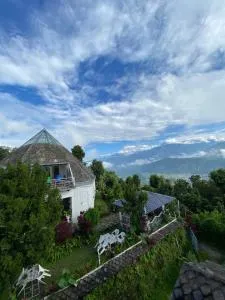 Mountain facing room in crystal dome - Ghāchak