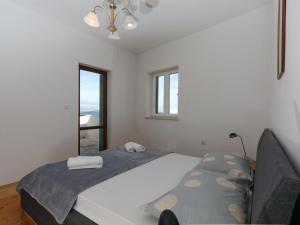 Apartment Perina - Comfort Two Bedroom Apartment with Terrace and Sea View