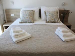 Villa Vera -Three Bedroom Villa with Swimming pool