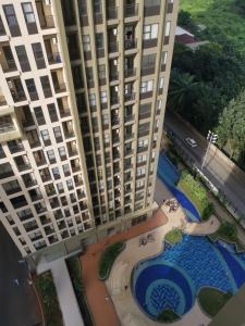 Super Comfy 2BR Apartemen Transpark Cibubur By Royal Home Indonesia